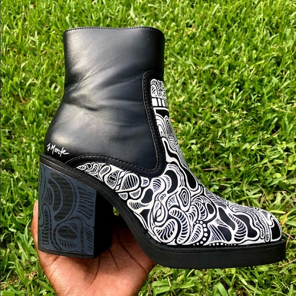 Custom Painted Boots - Picture 6 of 8